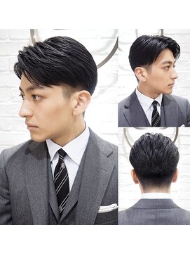 ヨシザワインク プレミアム 築地店(YOSHIZAWA Inc. PREMIUM) 30代ビジネスツーブロックスーツスタイル/タイトに抑えて/清潔感