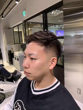 フランクスバーバーザスタンド(Frank’s barber the stand) ナチュラルアップバングフェードボウズF