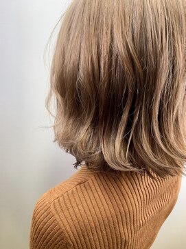 ライフ 忍ケ丘店(Lyfe) ウルフレイヤー_くびれヘアビタミンカラーメルティカラー_126