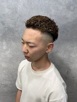 リプレイ 草津店(RIPLAY)&nbsp;ダークアッシュ/アッシュブラック/カルマパーマ/ベリーショート