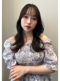 黒髪ミディアムレイヤー顔まわり毛流れカット