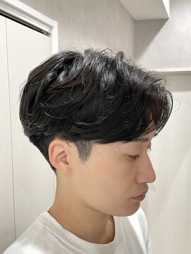 メレ 仙台(Mele) センターパート/ニュアンスパーマ/カルマパーマ/ダークアッシュ