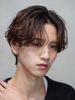 フィフス(fifth) センターパート微分けニュアンスフェザールーズパーマfifth原宿