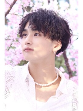 ゴート(GOATO) ツイストスパイラル　センターパート　鹿児島パーマ