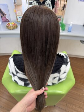 アカネ(Akane) ブリーチなしベージュカラー　ベージュカラー　20代