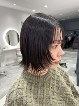 顔まわりレイヤーボブ