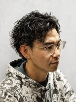 スター(STAR)&nbsp;メンズパーマ×ゆるめスパイラル｜センターパート