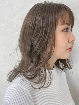 ヘア プロデュース キュオン(hair produce CUEON.) ラベージュ　×　ミディアムレイヤー