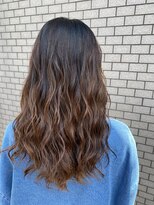 リア(Lia by KENJE)&nbsp;レイヤーロング　透明感のある秋カラー！