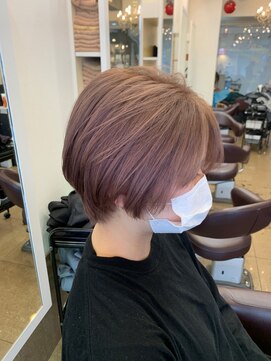 ブル(b.u.l.l.) ショート