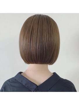 アフロディーテ 南中山店(Aphrodite) 切りっぱなしボブ