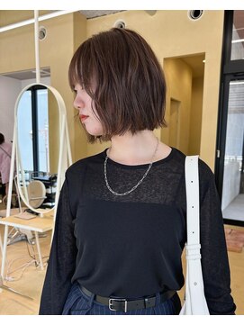 スニュウ(snuw) 切りっぱなしボブ小顔カットグレージュミルクティ