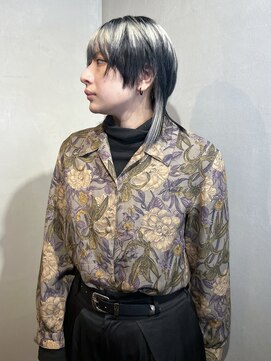 アイラス(I'LAS) ウルフカット/エンジェルリングカラー/デザインカラー/20代30代