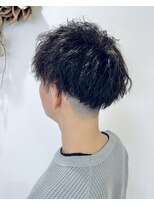 ミナト(minato)&nbsp;大人男子のツイストパーマ【大人世代/メンズカット】