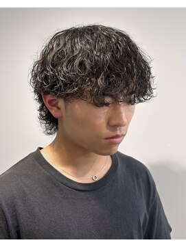 シェール(CHER) 波巻きパーマ　波巻きウルフ　メンズウルフ　メンズパーマ