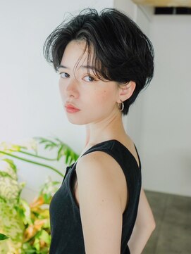 シオン(shion) ショート顔周りレイヤーグレージュくびれヘア_F30720