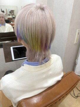 メロウ 神戸三宮(mellow) ホワイト×インナープリズムカラー