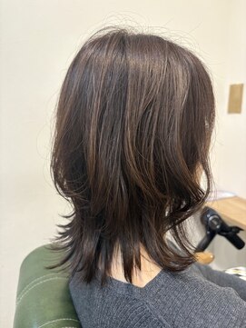 レイール(reir) ミディアムレイヤースタイル