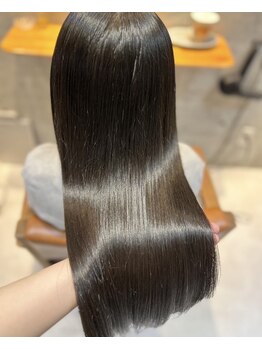 シェアサロン Uの写真/[u.chi.ko_si平尾店]20代～60代まで幅広い髪悩みのある女性へ☆美髪へ導くヘアカラー◎