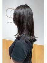 ワッカ(wacca)&nbsp;セミロング　外ハネ　ツヤ感カラー　質感カット
