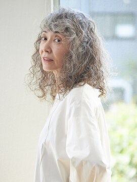 えがお美容室 【えがお美容室】50代60代に人気☆ロングウェーブヘア