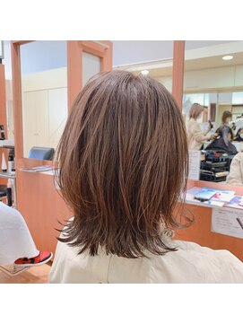 ニュースタイルソーホー(NewStyle SO-HO) 外ハネボブ×グレージュカラー