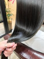 ロウ 吉祥寺(ROW)&nbsp;オトナ可愛い◇20代30代40代◇くすみブルー【吉祥寺/髪質改善】