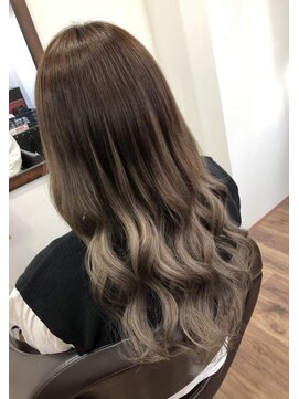 ニーナ ヴィジョン(NINA visioN) #プルエクステ#グラデーション風