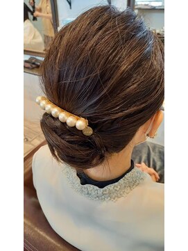 スリービープラス(3beplus) お呼ばれアレンジスタイル