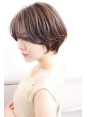 大人可愛いまるみナチュラルブラウン小顔ひし形ショートボブ