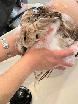 グルーヴヘアーネクスト(GROOVE hair next)の写真/頭皮の血行を促進し、髪のお悩みを解決へと導きます◎髪も心も癒される至福のひとときをお過ごしください。