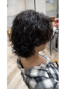 レイズ 名古屋(RAYS) ロン毛波巻きスパイラルセンターパートウルフパーマ