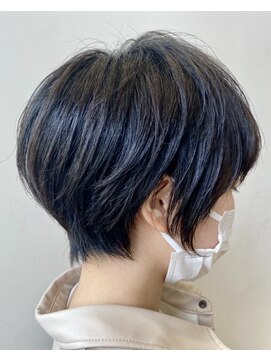 ハルキ ミナト ジャパン オオサカ(HARUKI MINATO japan OSAKA) 40代50代小顔似合わせカットくびレイヤーエモージュ大人可愛い