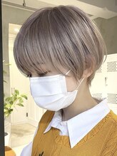 《*ベージュカラー*》×《*ショートヘア*》で透明感がしっかり出て女性らしい色気をプラス＊[前髪カット]