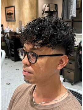 ルドローブラントオオサカ(LUDLOW BLUNT Osaka) 【LUDLOW BLUNT】マッシュパーマ