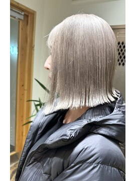 リフル 八王子(RIFULL) ハイライト　レイヤー ショートヘア　ボブ　くびれレイヤー