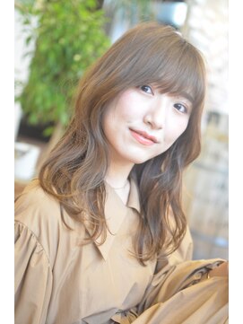 マービー 南浦和(mavie) mavie　ミディアムウェーブの中にクビレ感スタイル