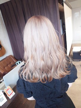 アットゼー(@z) エンドカラー