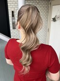 ポニーテール　大人っぽい　タイト　ウェーブ　パーティヘア