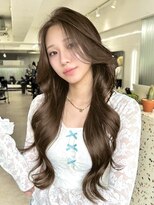 オニキス(ONYX)&nbsp;T27ロングレイヤーカットブリーチなしダブルカラーミルクティー