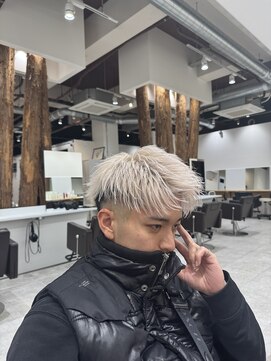 ルーストデラックス 京都河原町三条(ROOST dx) MEN’S HAIR/波巻ツイストスパイラル/フェザーパーマ/京都河原町