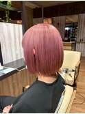 大人可愛いピンク×艶髪ハイトーンボブ