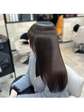 【自社開発のオリジナルトリートメント】栄養補給を徹底したプレミアム髪質改善トリートメント