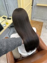 ヴェーレン(Wehlen)&nbsp;グレージュブラウン　艶髪ロング　髪質改善ストレート