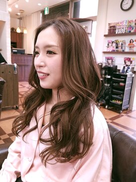 ヘアケアアンドヘアデザイン リベール(L:belle) サクラマチ/浜田担当/ベージュ/ロング/ゆるふわカール