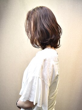 ヘアスタジオヘーフリヒ(HAIR STUDIO HoFLICH) ☆細毛・軟毛・パーマで遊びたい方へ☆