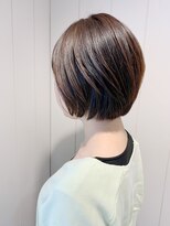 アルト(Alto) 前下がり小顔オシャレにナチュラルショートボブ