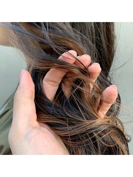 ヴィーヴォ 天六店(VIVO) 【VIVO】池田晃久 インナーカラー ベージュ×ダークグレー