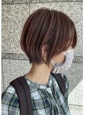 顔まわりが可愛いナチュラルな大人可愛いショート