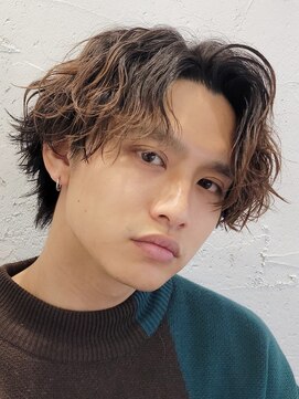 フィフス 原宿(fifth) 短髪ツーブロックマッシュ波巻き無造作ツイストスパイラルパーマ